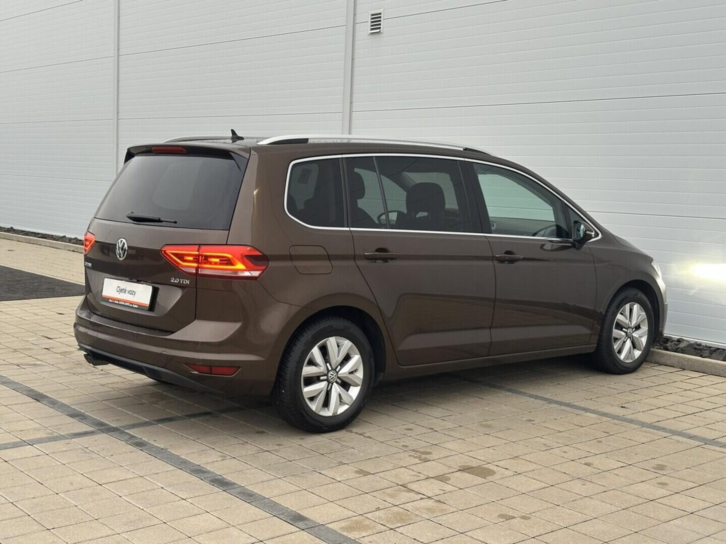 O619V07574_14.webp_TOURAN HIGHLINE 2.0 TDI 110 kW automat, DPH