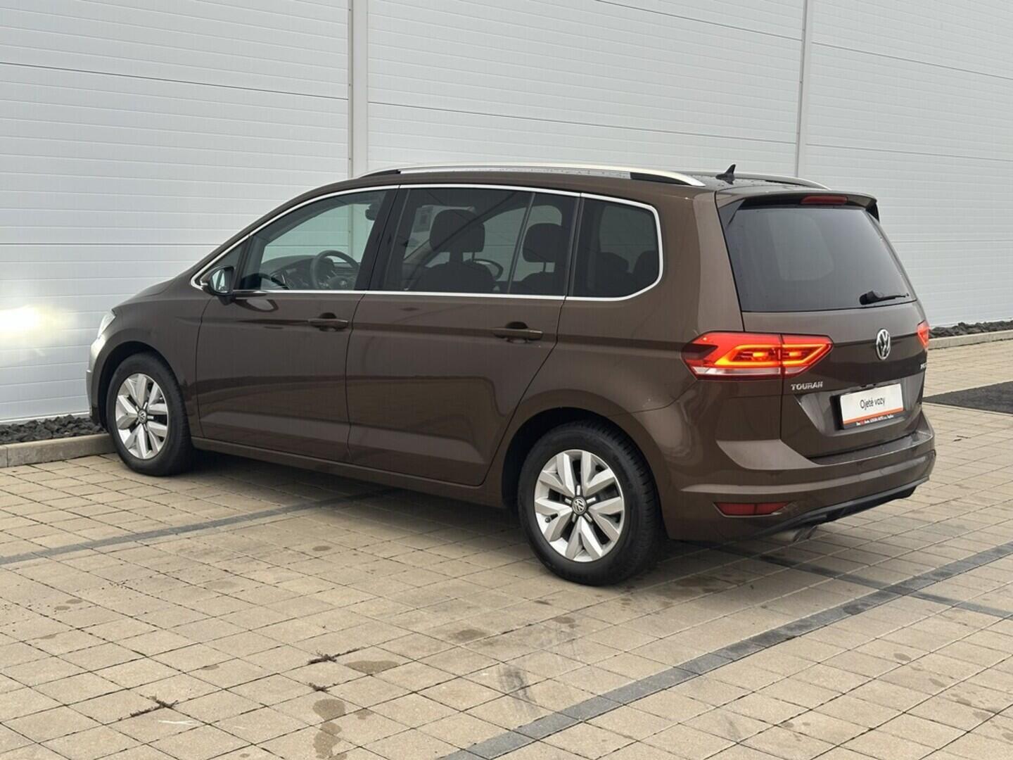 O619V07574_16.webp_TOURAN HIGHLINE 2.0 TDI 110 kW automat, DPH