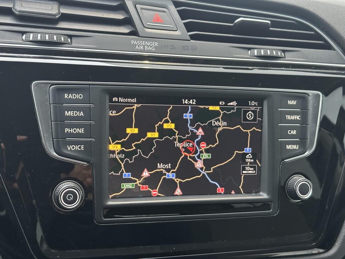 O619V07574_25.webp_TOURAN HIGHLINE 2.0 TDI 110 kW automat, DPH