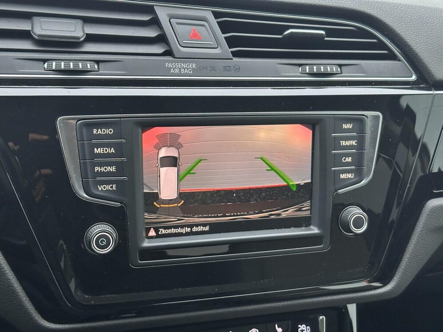 O619V07574_26.webp_TOURAN HIGHLINE 2.0 TDI 110 kW automat, DPH