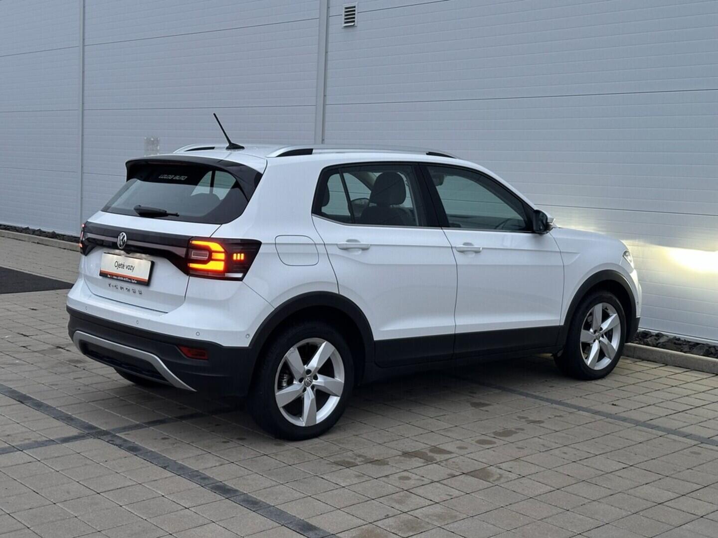 O619V07576_14.webp_T-CROSS STYLE 1.0 TSI 85 kW manuál