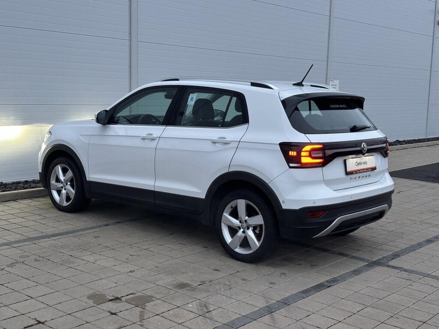 O619V07576_16.webp_T-CROSS STYLE 1.0 TSI 85 kW manuál