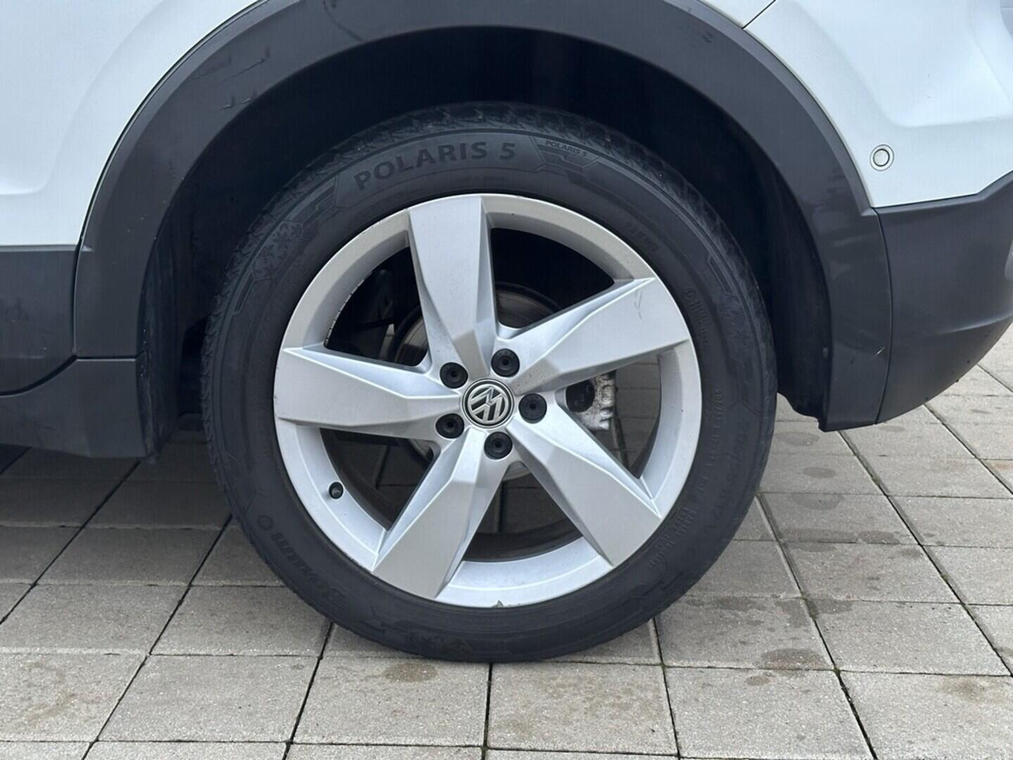 O619V07576_30.webp_T-CROSS STYLE 1.0 TSI 85 kW manuál