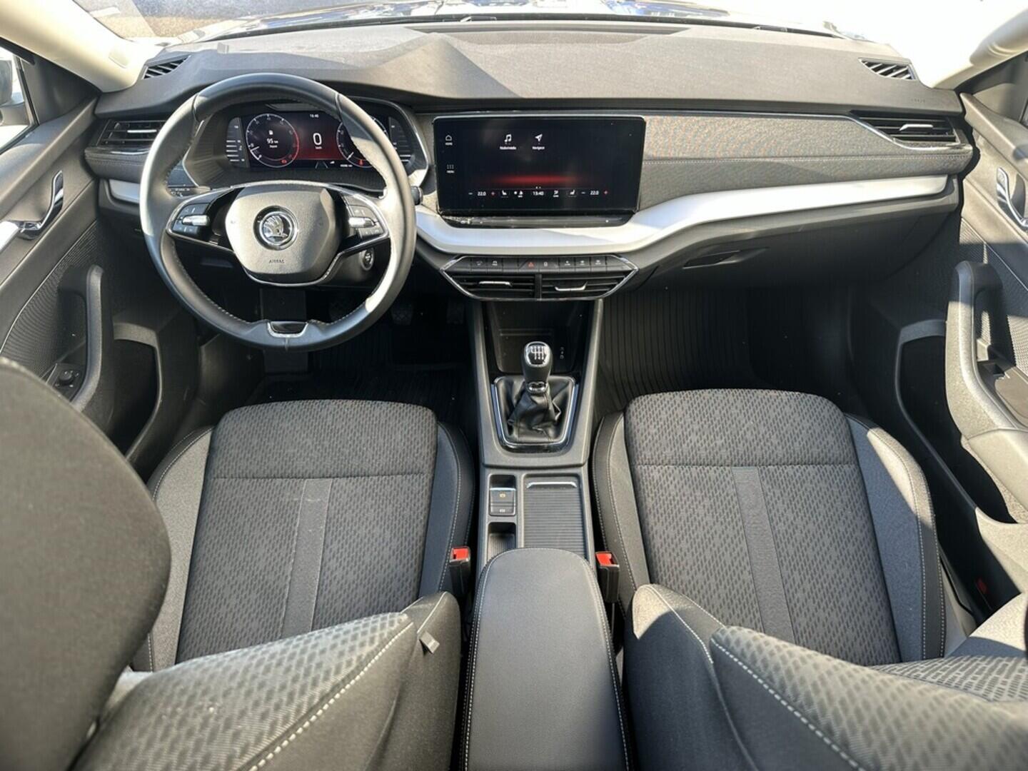 O619V07583_18.webp_OCTAVIA Style 1.5 TSI 110 kW manuál, DPH