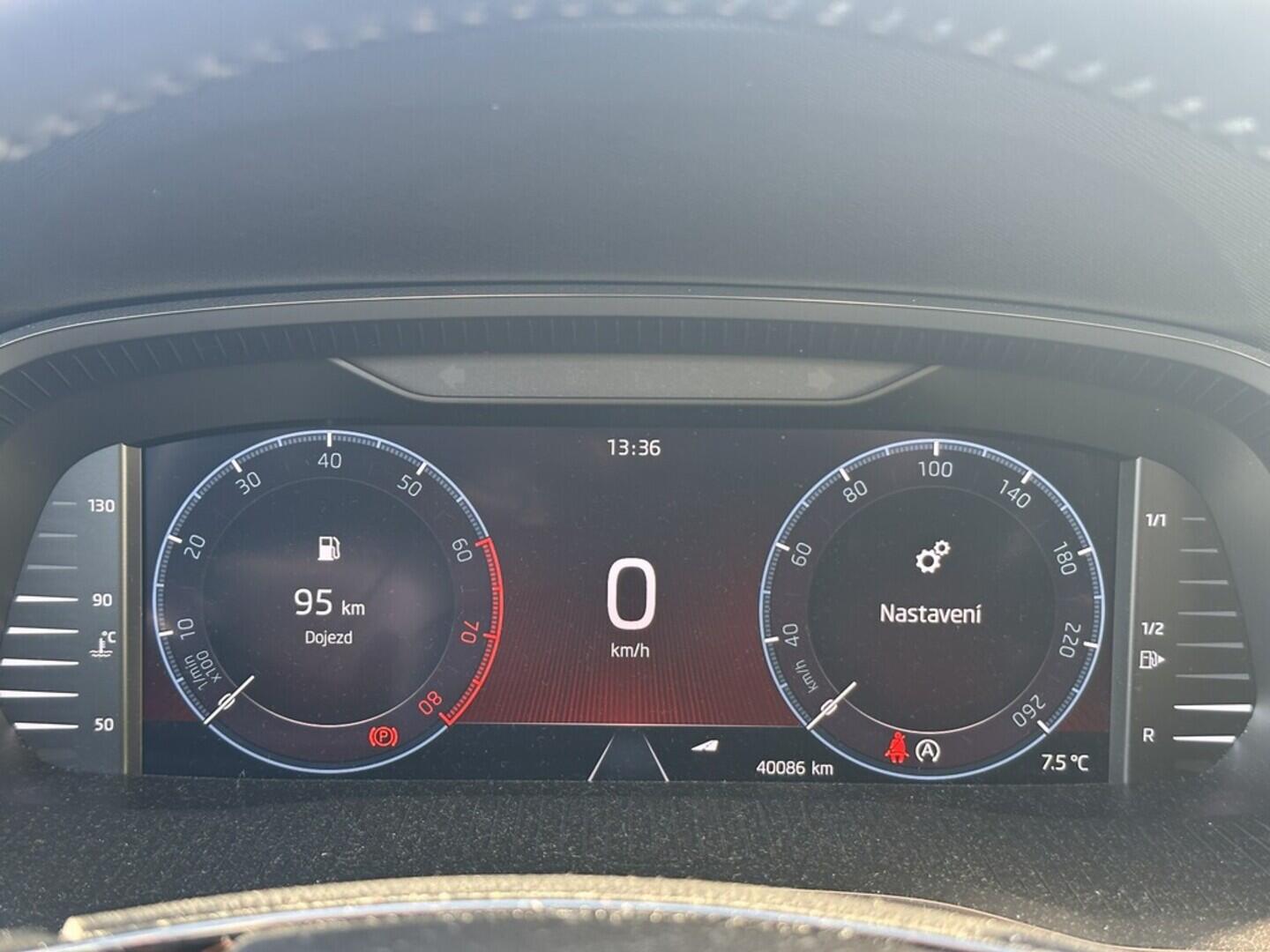 O619V07583_19.webp_OCTAVIA Style 1.5 TSI 110 kW manuál, DPH