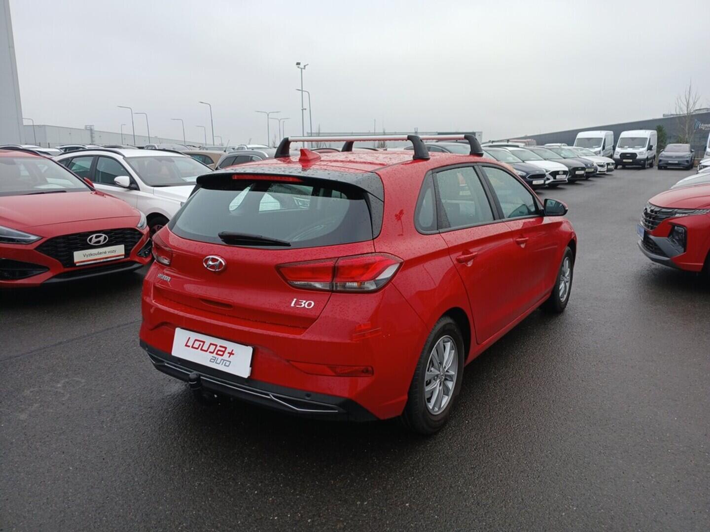 O619V07585_11.webp_I30 comfort 1.5 DPI 81 kW manuál