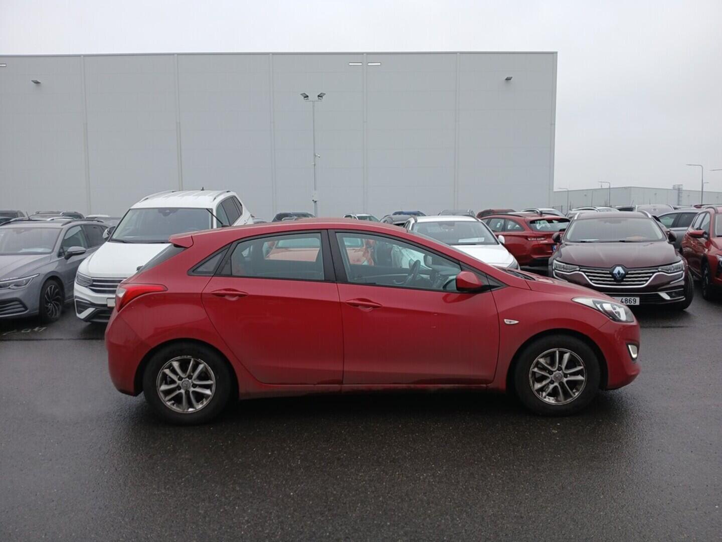 O619V07586_12.webp_I30 Trikolor 1.4 CVVT 73 kW manuál