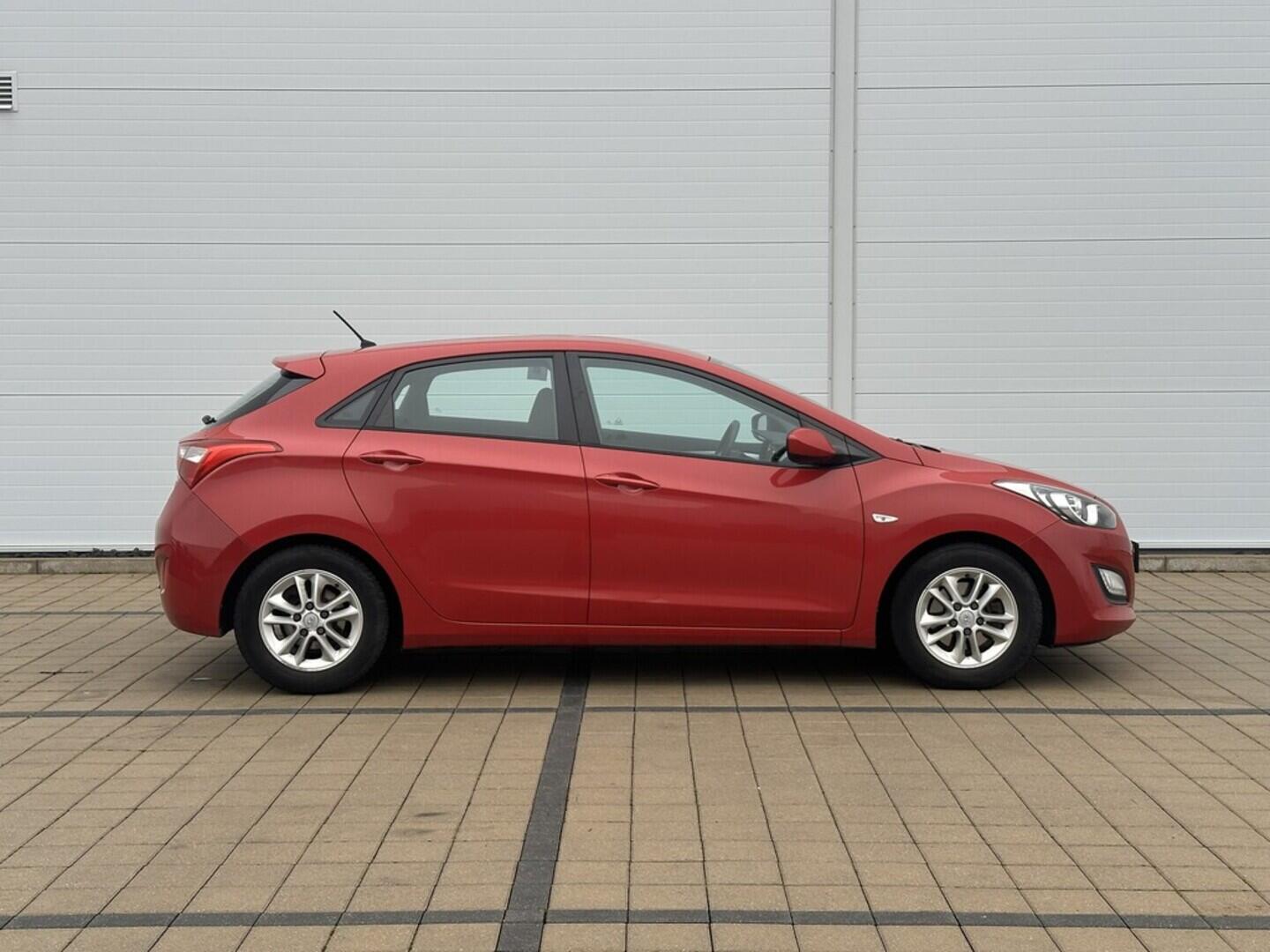 O619V07586_13.webp_I30 Trikolor 1.4 CVVT 73 kW manuál