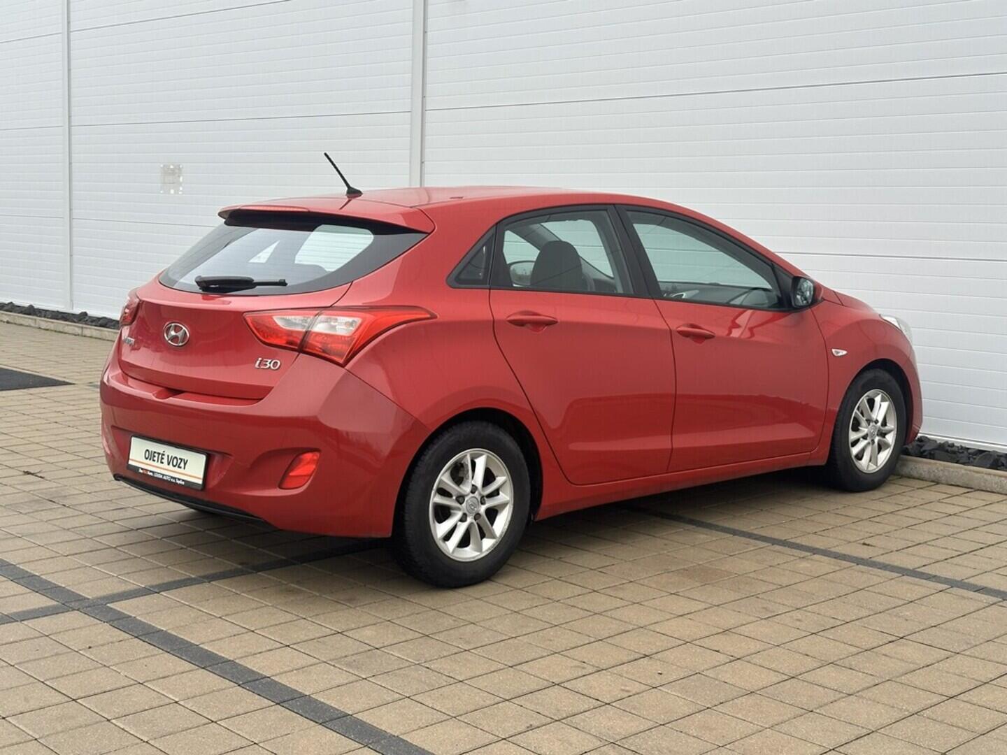 O619V07586_14.webp_I30 Trikolor 1.4 CVVT 73 kW manuál