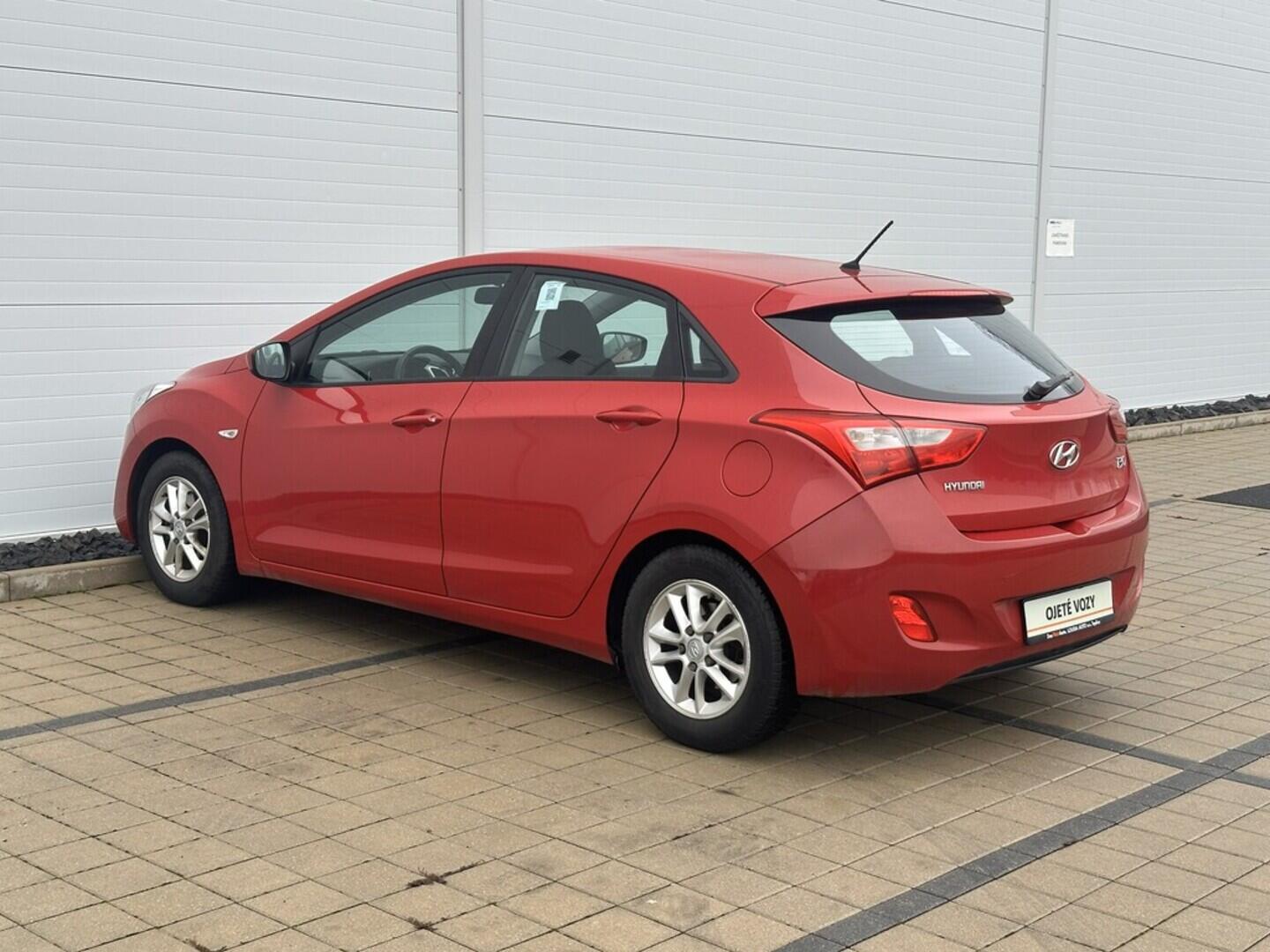 O619V07586_16.webp_I30 Trikolor 1.4 CVVT 73 kW manuál