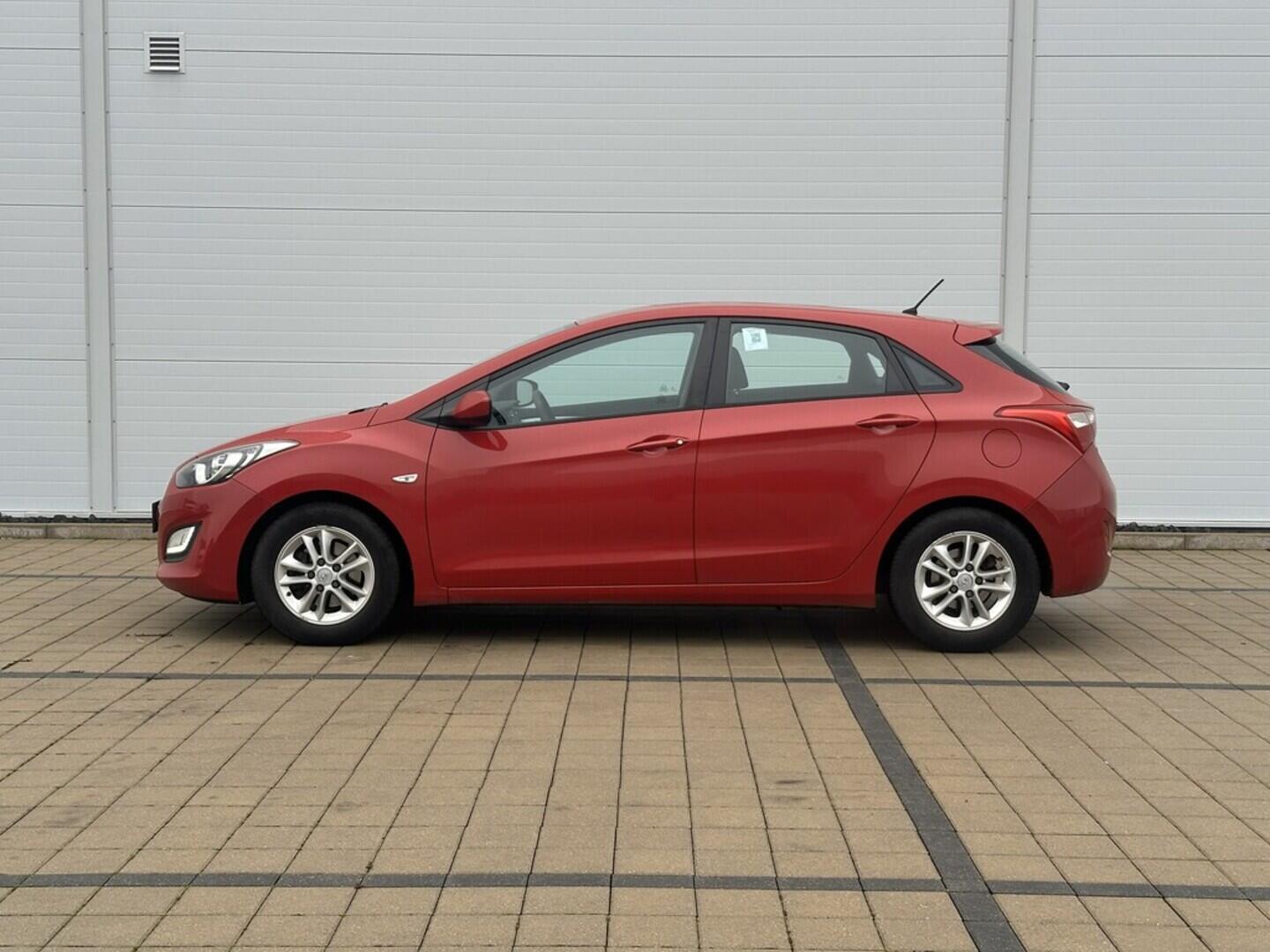 O619V07586_17.webp_I30 Trikolor 1.4 CVVT 73 kW manuál