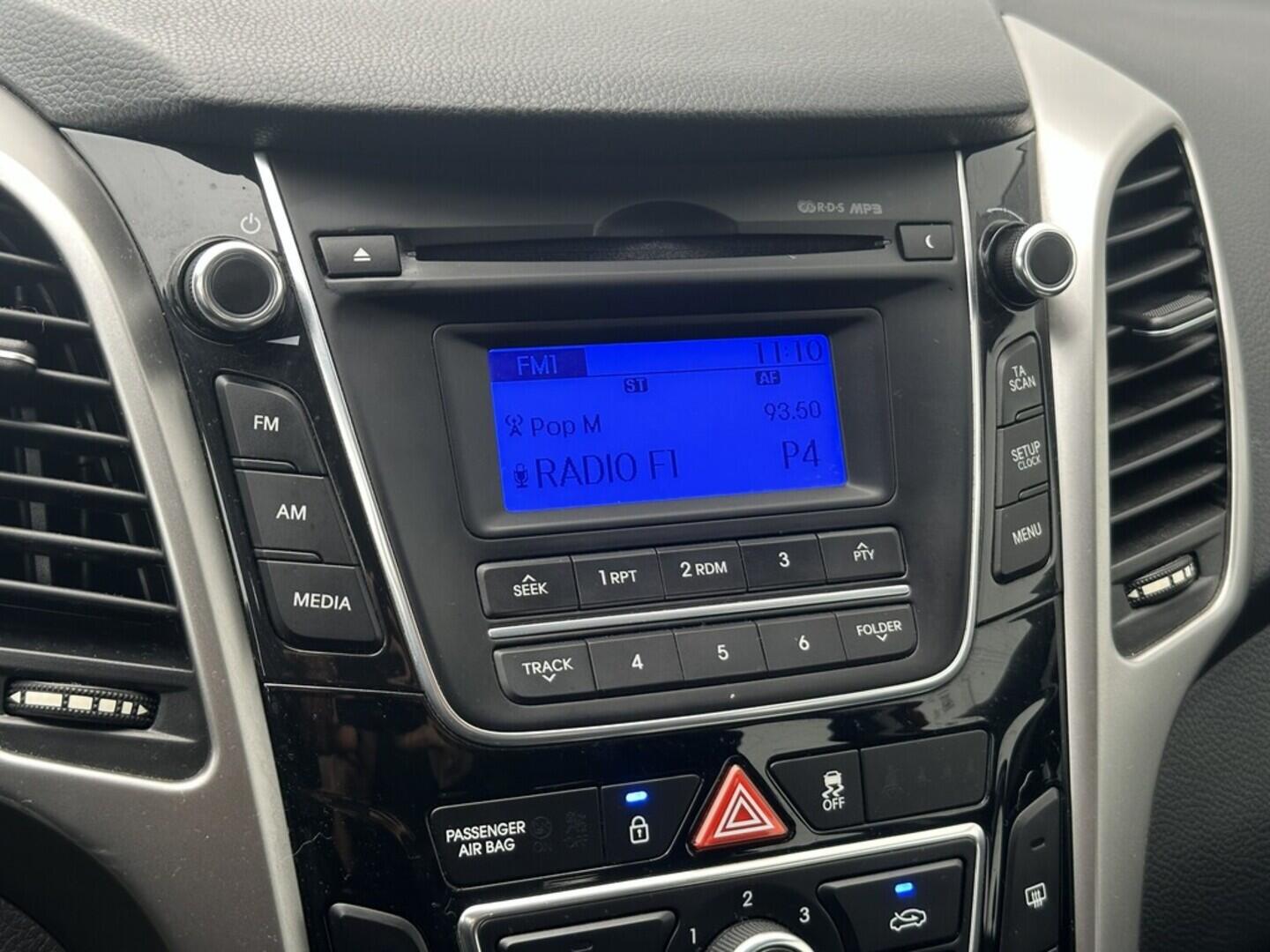 O619V07586_25.webp_I30 Trikolor 1.4 CVVT 73 kW manuál