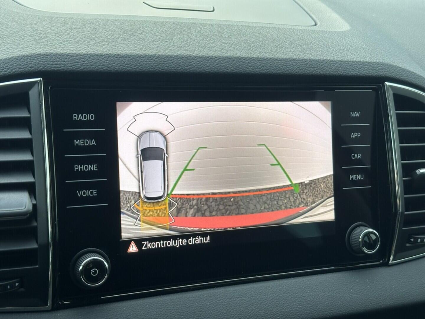 O619V07588_29.webp_KAROQ Style 1.5 TSI 110 kW automat