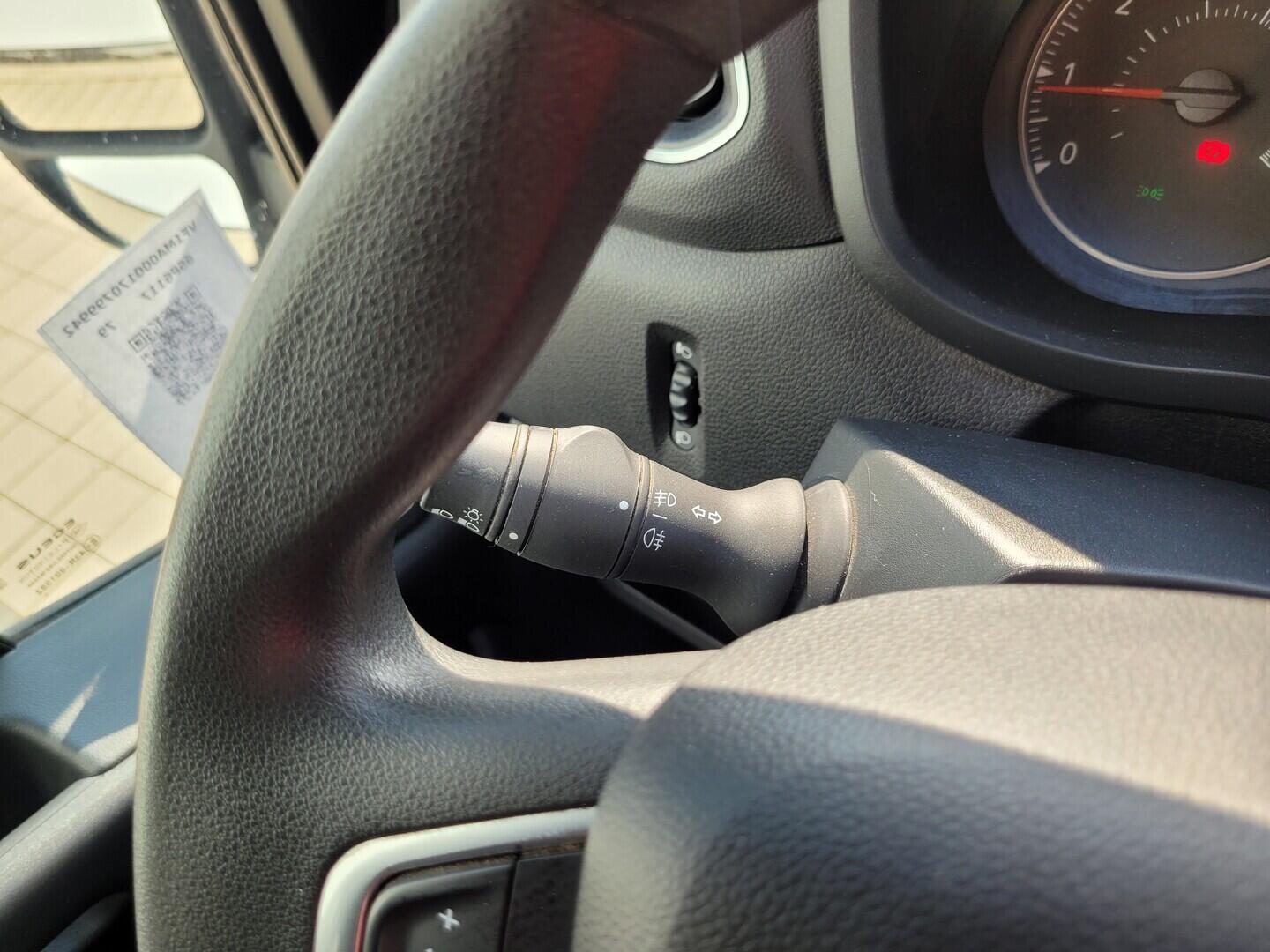 O619V07592_23.webp_MASTER Extra 2.3 DCI 110 kW manuál, DPH