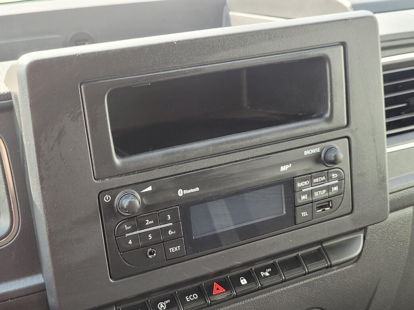 O619V07592_25.webp_MASTER Extra 2.3 DCI 110 kW manuál, DPH