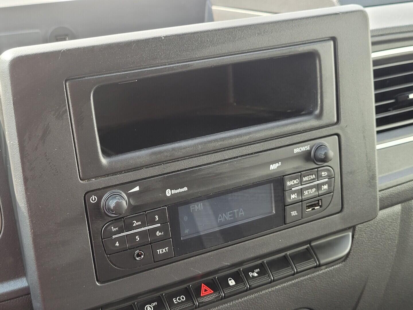 O619V07592_26.webp_MASTER Extra 2.3 DCI 110 kW manuál, DPH