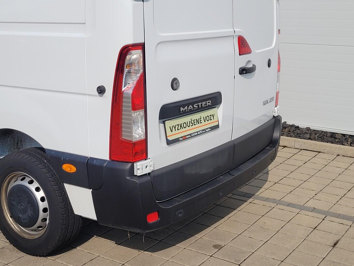 O619V07592_29.webp_MASTER Extra 2.3 DCI 110 kW manuál, DPH