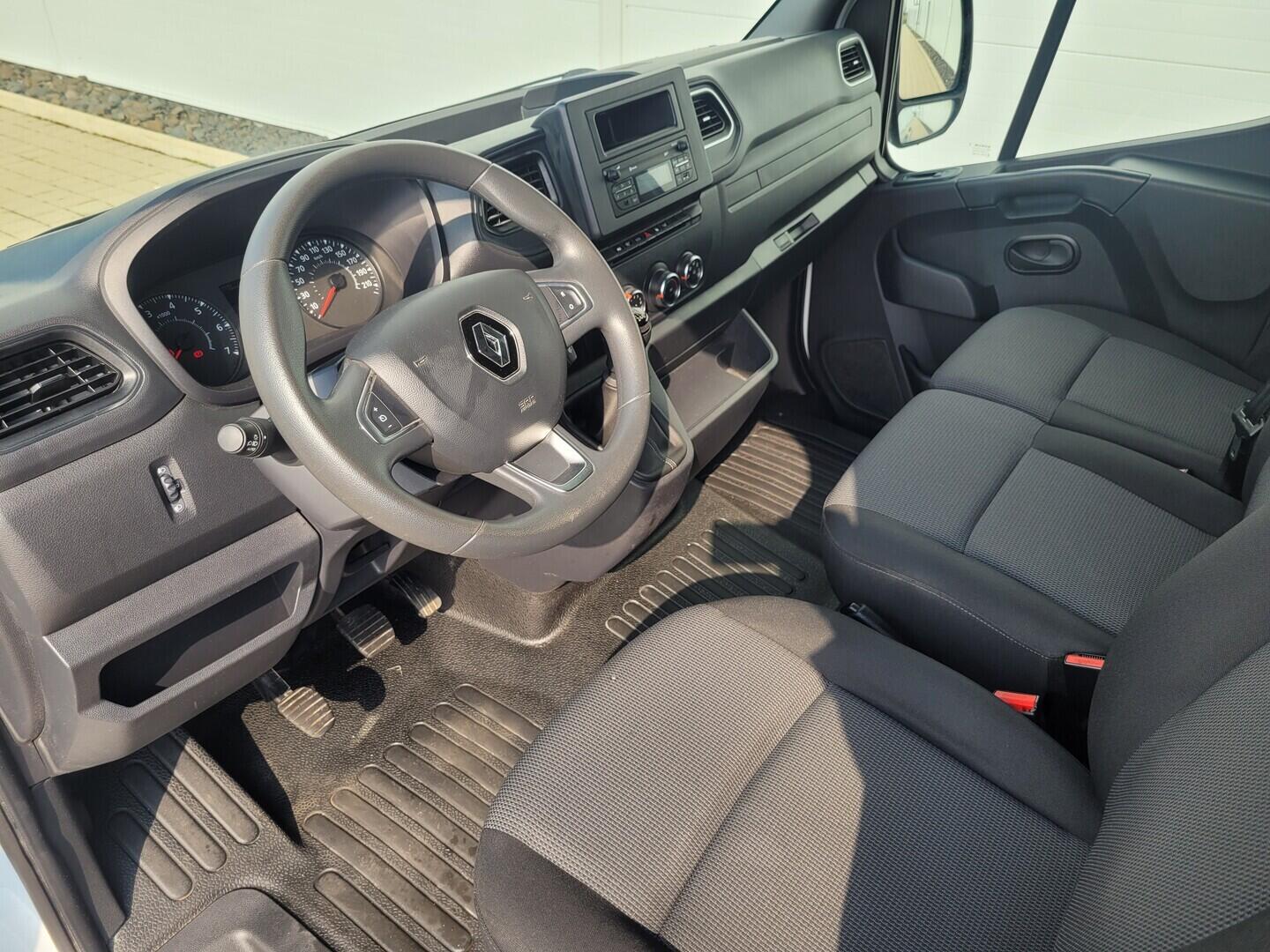 O619V07592_34.webp_MASTER Extra 2.3 DCI 110 kW manuál, DPH