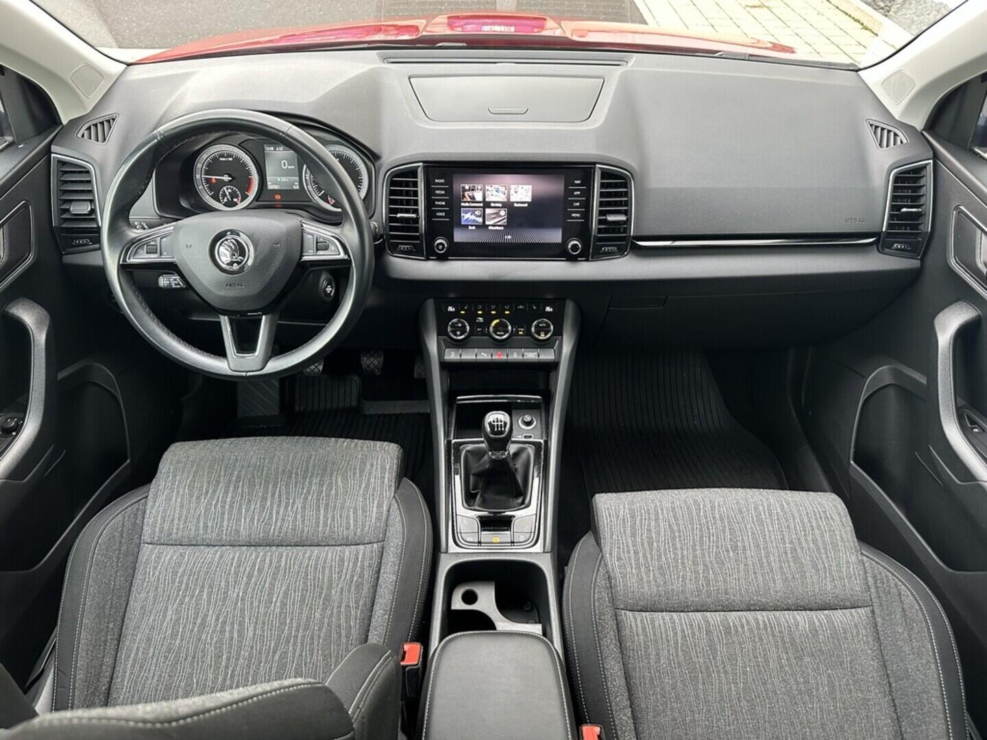 O619V07593_18.webp_KAROQ Style 1.6 TDI 85 kW manuál