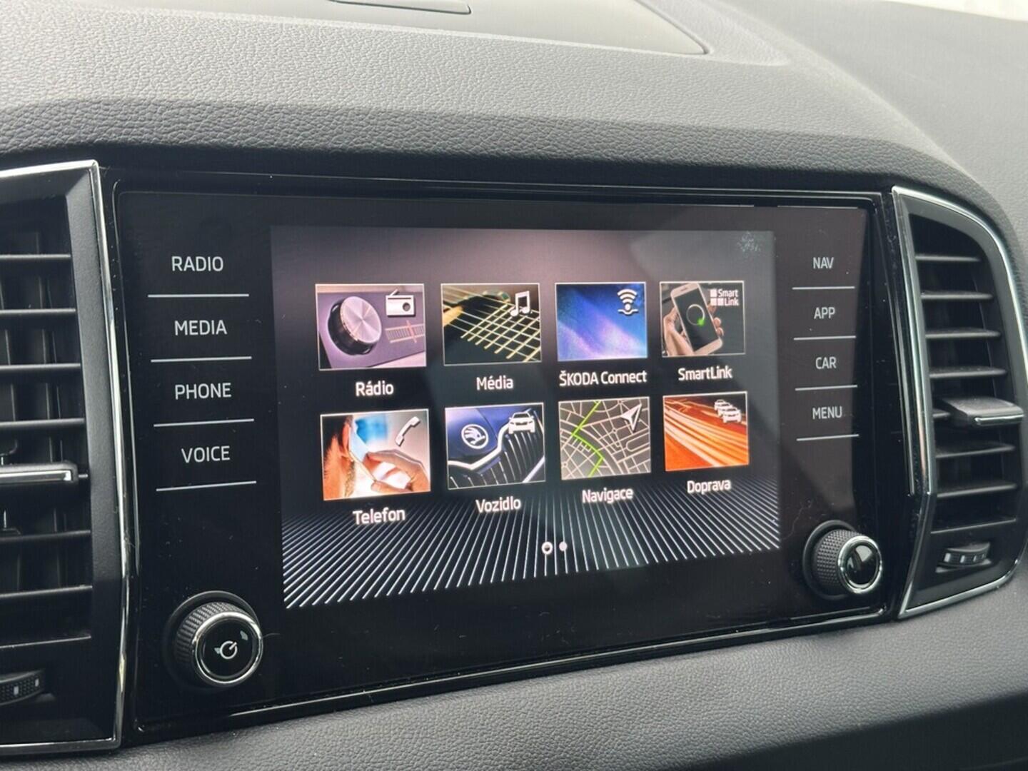 O619V07593_27.webp_KAROQ Style 1.6 TDI 85 kW manuál