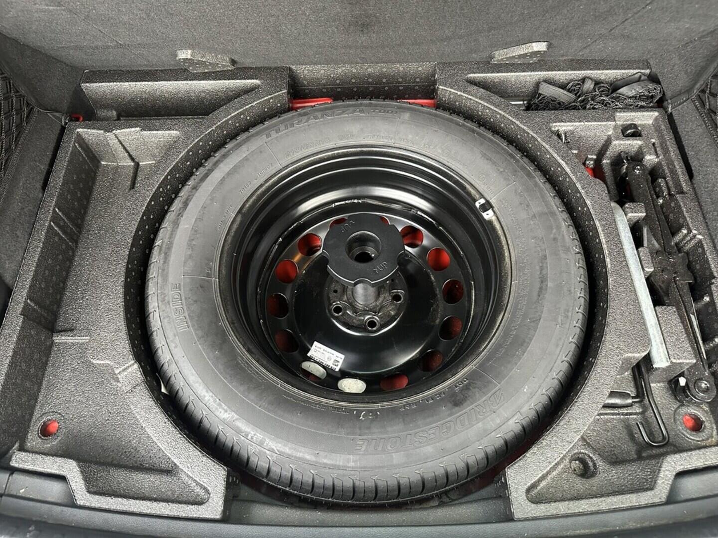 O619V07593_35.webp_KAROQ Style 1.6 TDI 85 kW manuál