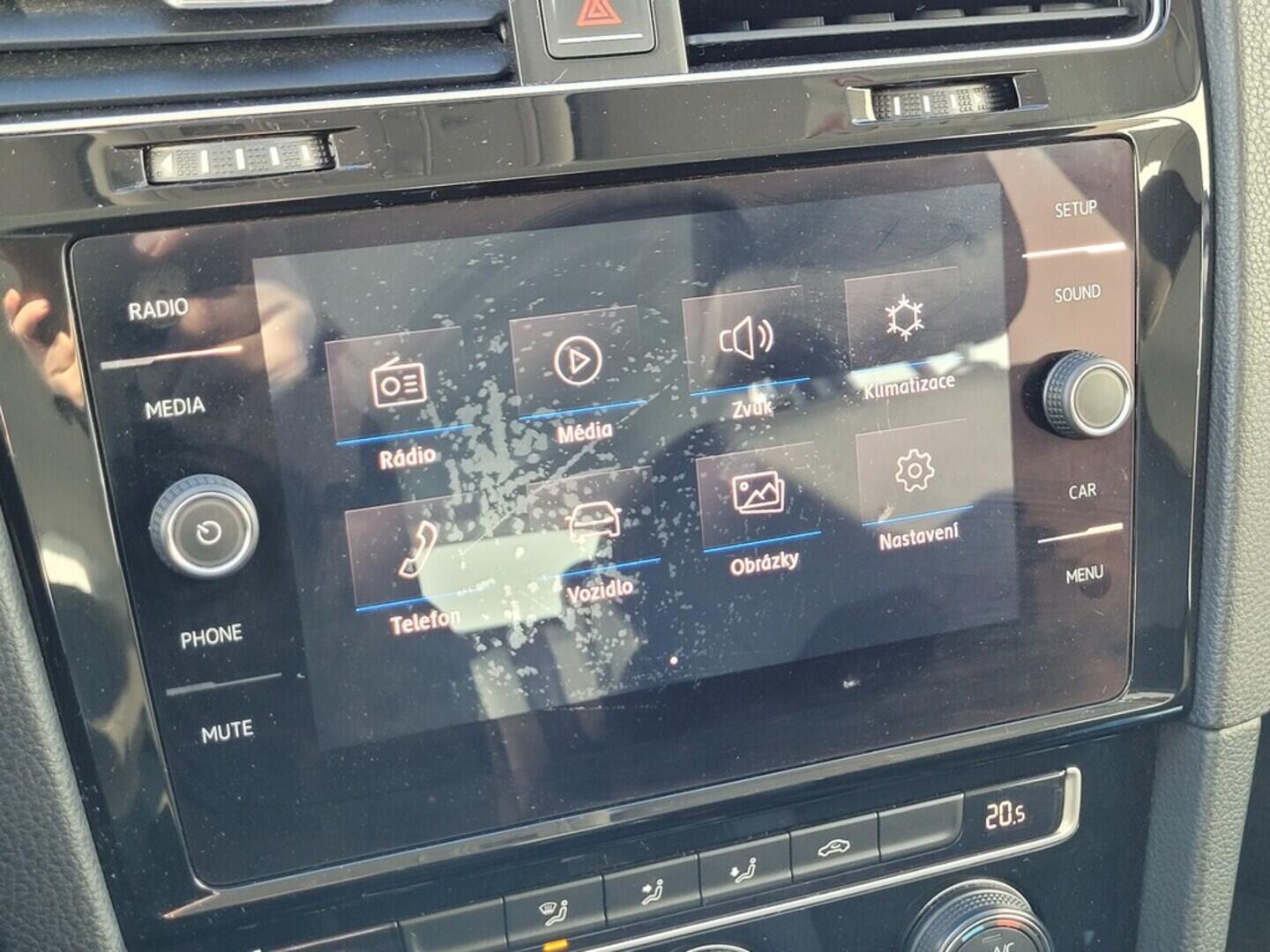 O619V07594_26.webp_GOLF Highline 4Motion 2.0 TDI 110 kW manuál, DPH