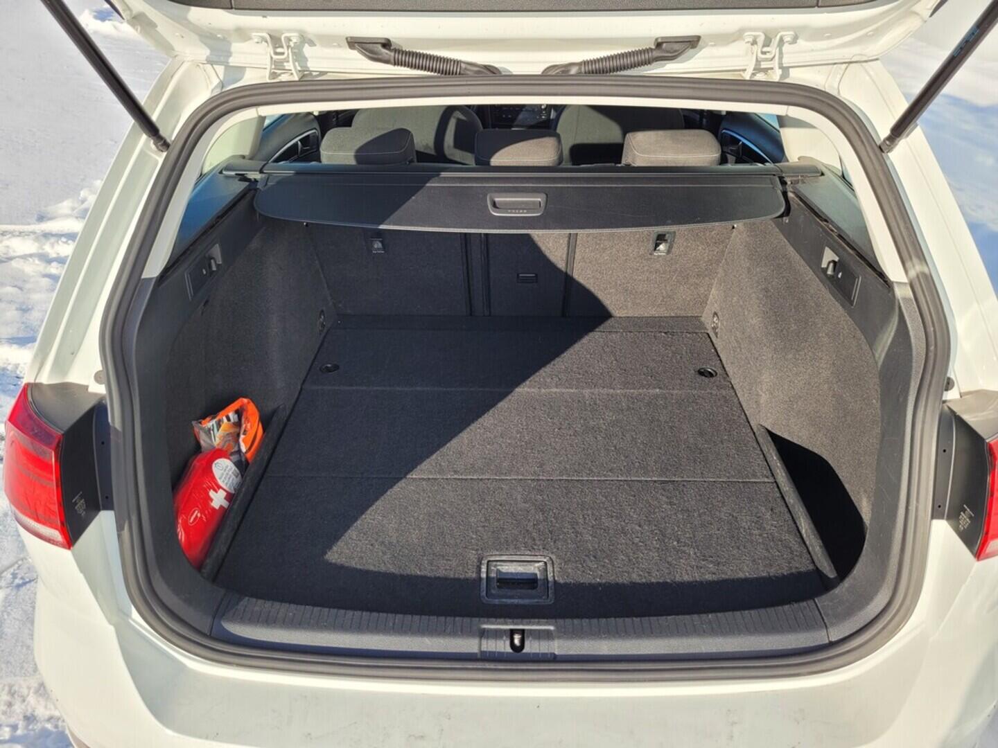 O619V07594_28.webp_GOLF Highline 4Motion 2.0 TDI 110 kW manuál, DPH