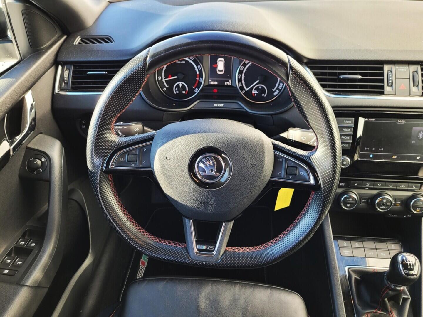 O619V07606_20.webp_OCTAVIA RS 230 2.0 TSI 169 kW manuál