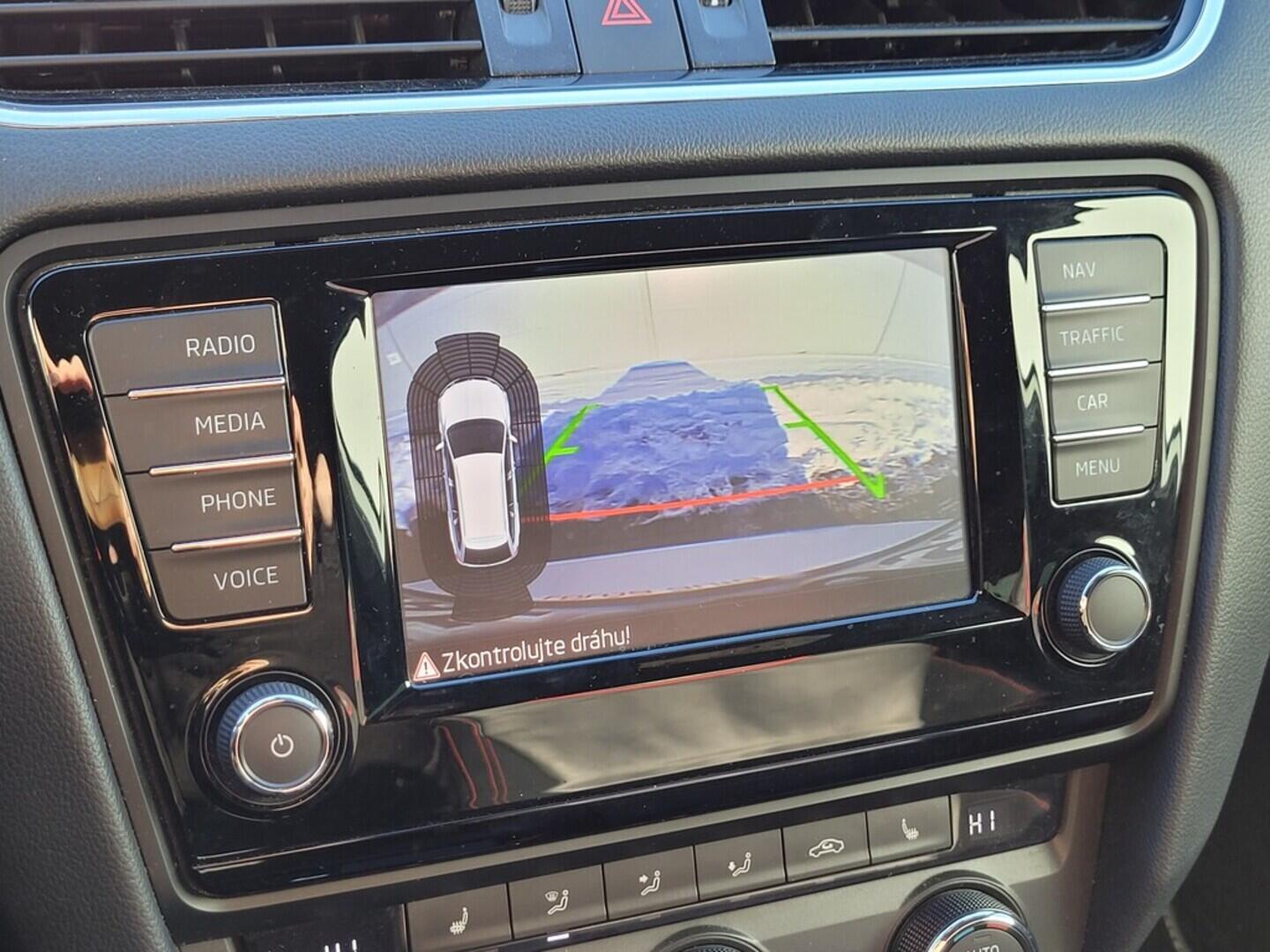 O619V07606_25.webp_OCTAVIA RS 230 2.0 TSI 169 kW manuál