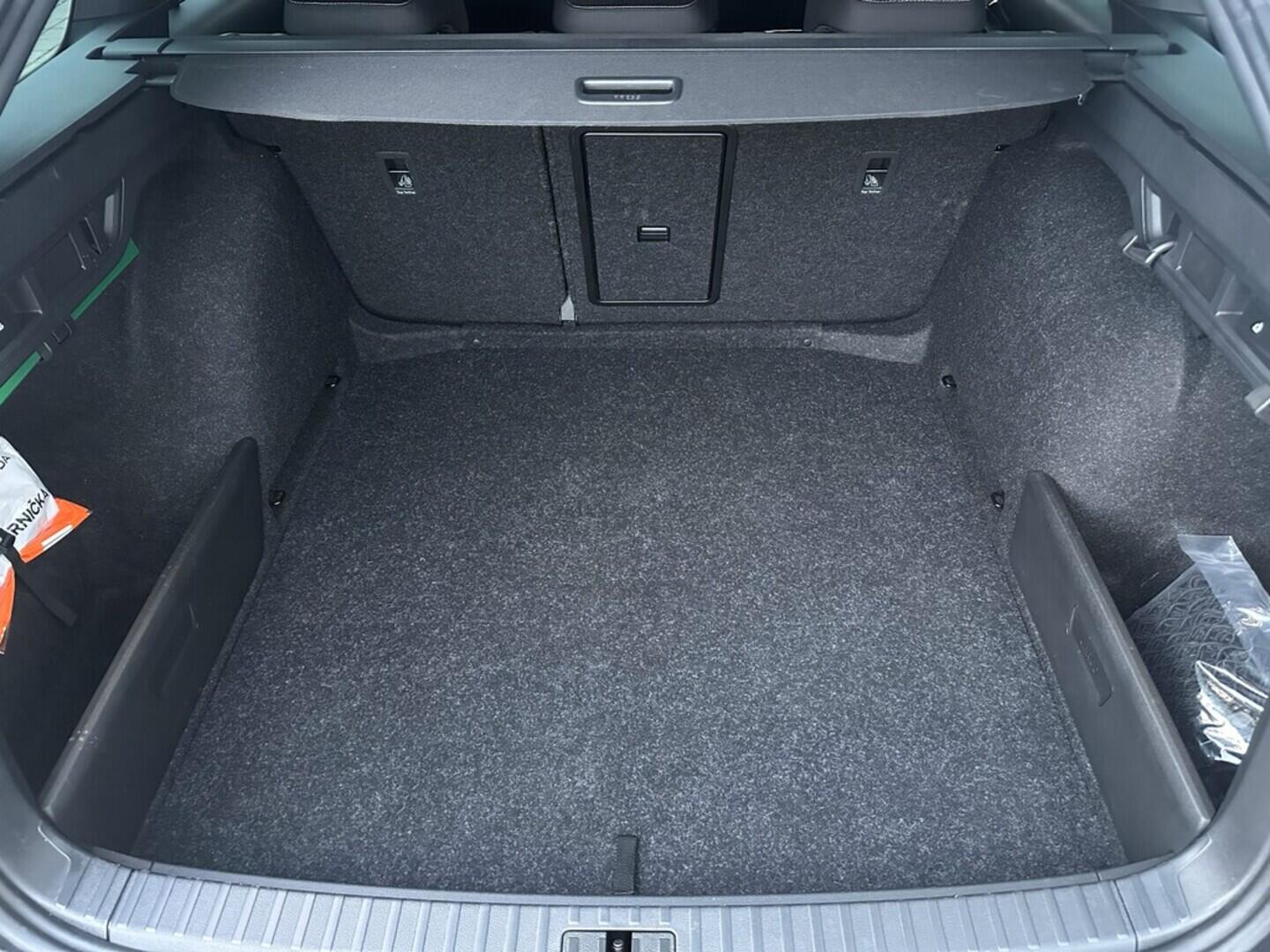 O619V07607_32.webp_OCTAVIA SportLine 2.0 TDI 110 kW automat, DPH