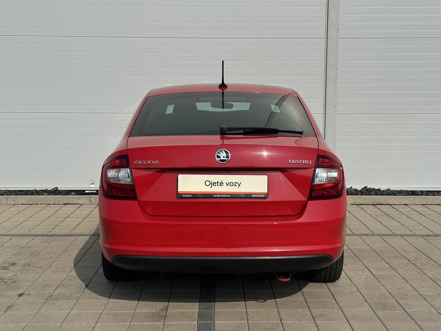 O619V07609_15.webp_RAPID Style 1.0 TSI 70 kW manuál