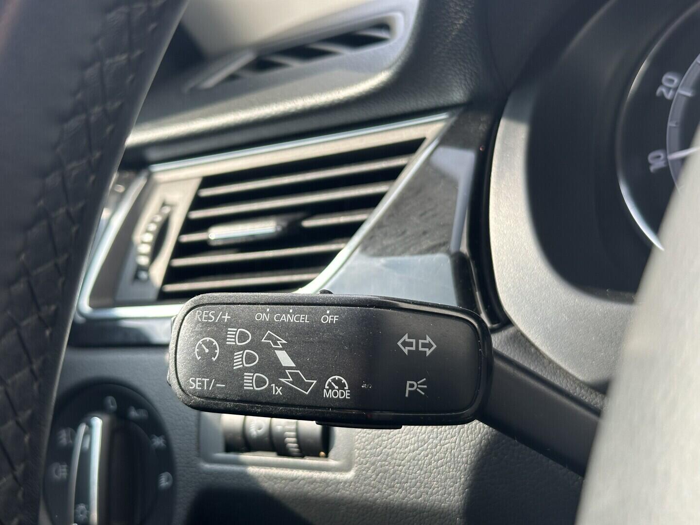 O619V07609_21.webp_RAPID Style 1.0 TSI 70 kW manuál