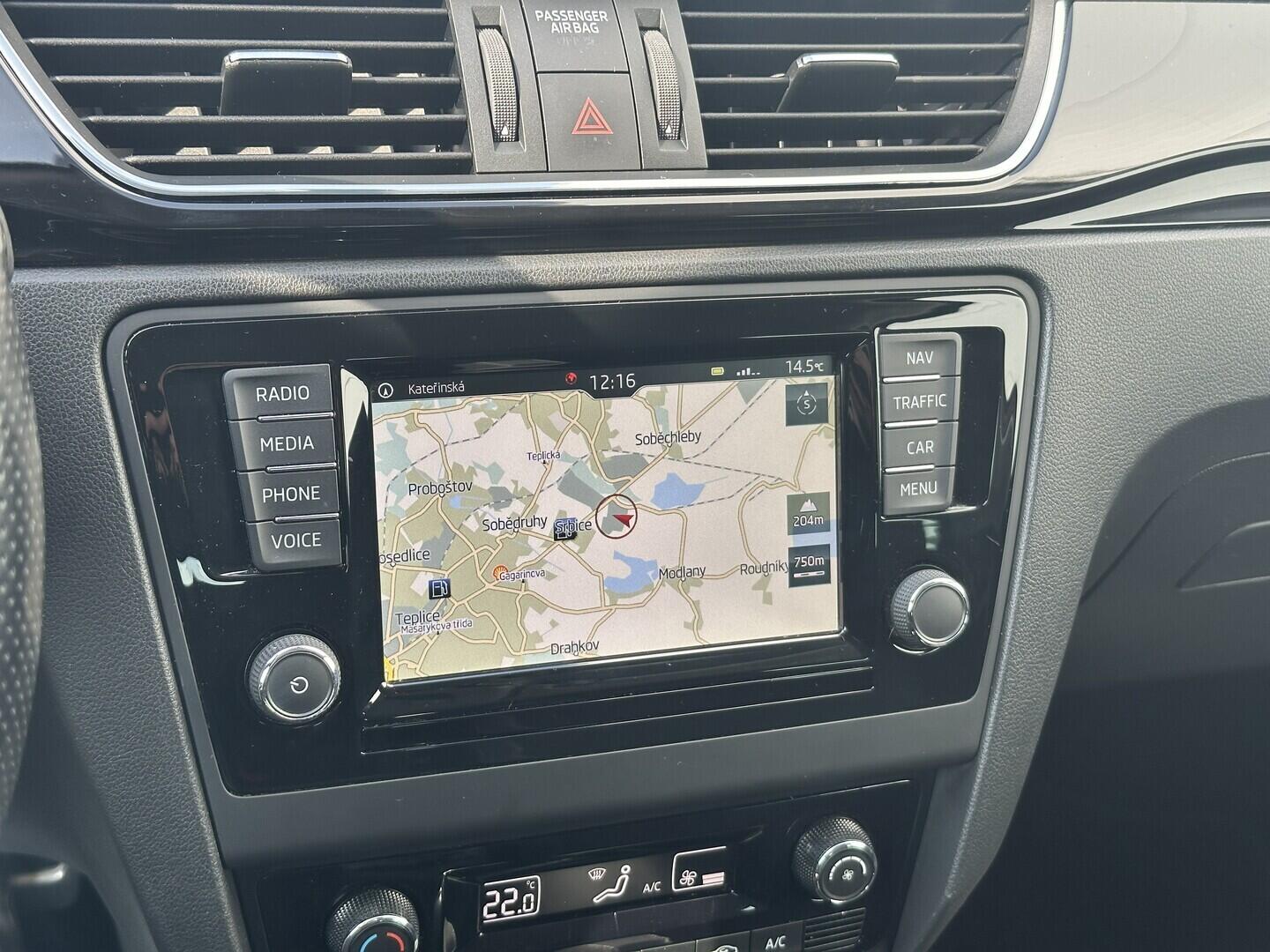 O619V07609_25.webp_RAPID Style 1.0 TSI 70 kW manuál