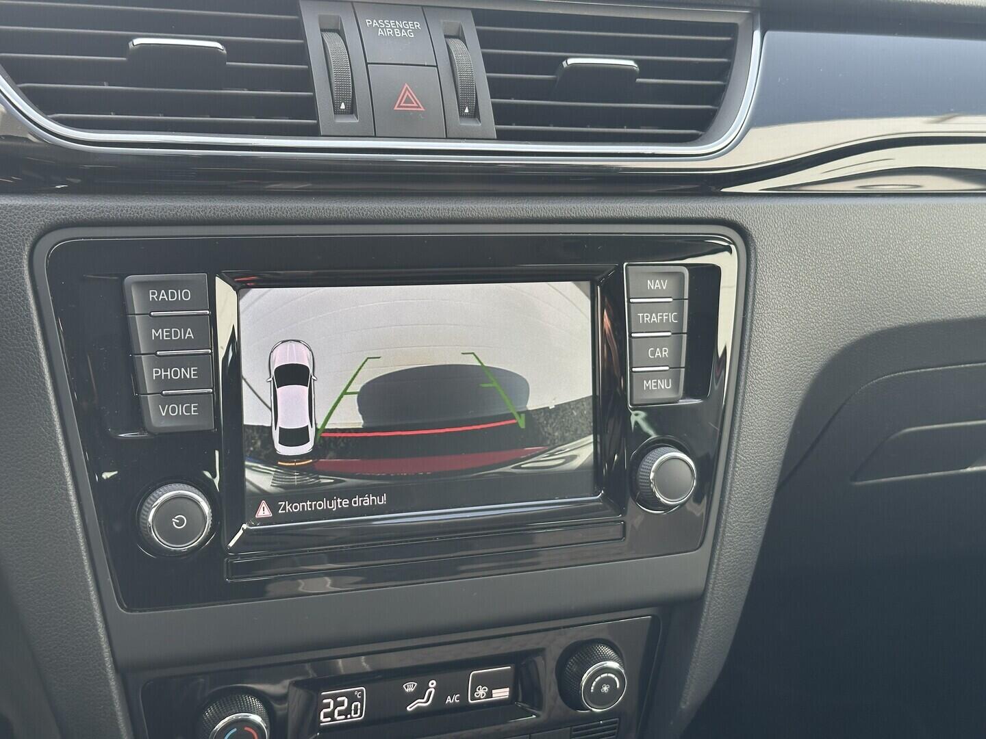 O619V07609_27.webp_RAPID Style 1.0 TSI 70 kW manuál