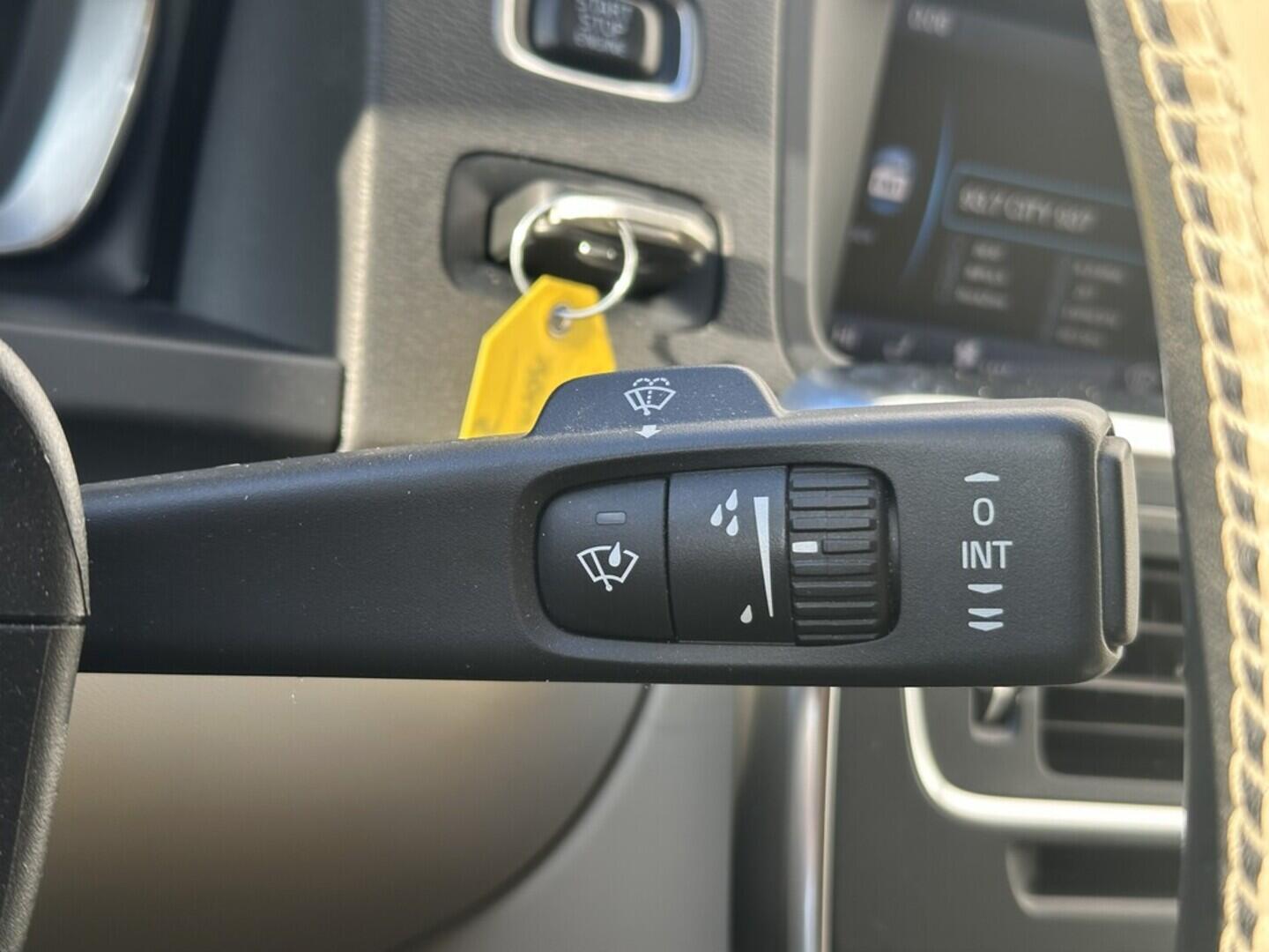 O619V07610_22.webp_S60 Momentum 2.4  158 kW automat, DPH