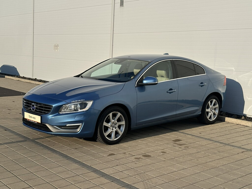 S60 Momentum 2.4  158 kW automat, DPH