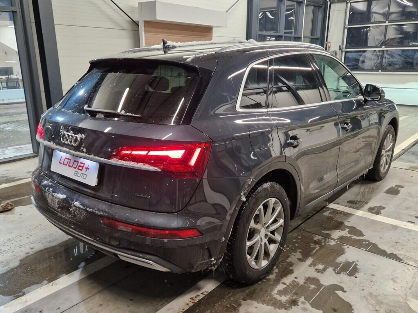 O619V07614_11.webp_Q5 S-line Quattro 3.0 TDI 210 kW automat