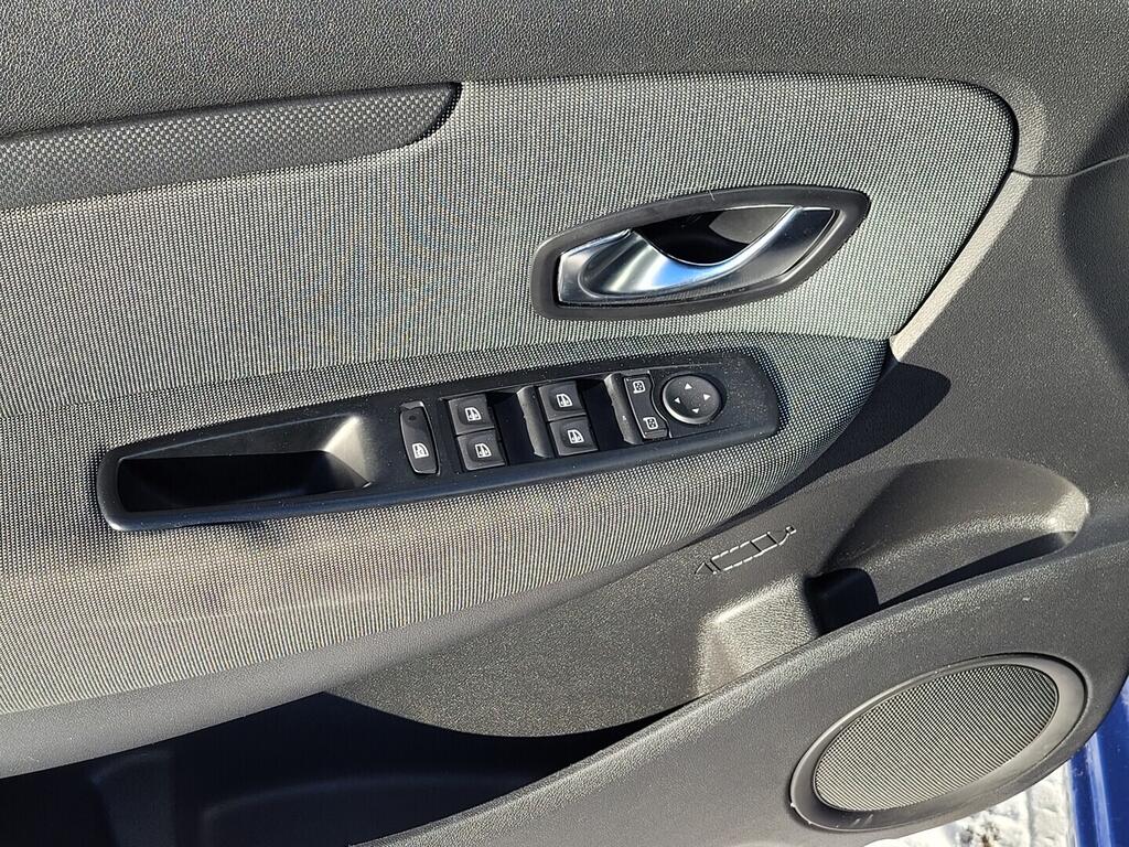 O619V07615_22.webp_GRAND SCÉNIC  1.5 dCi 78 kW manuál