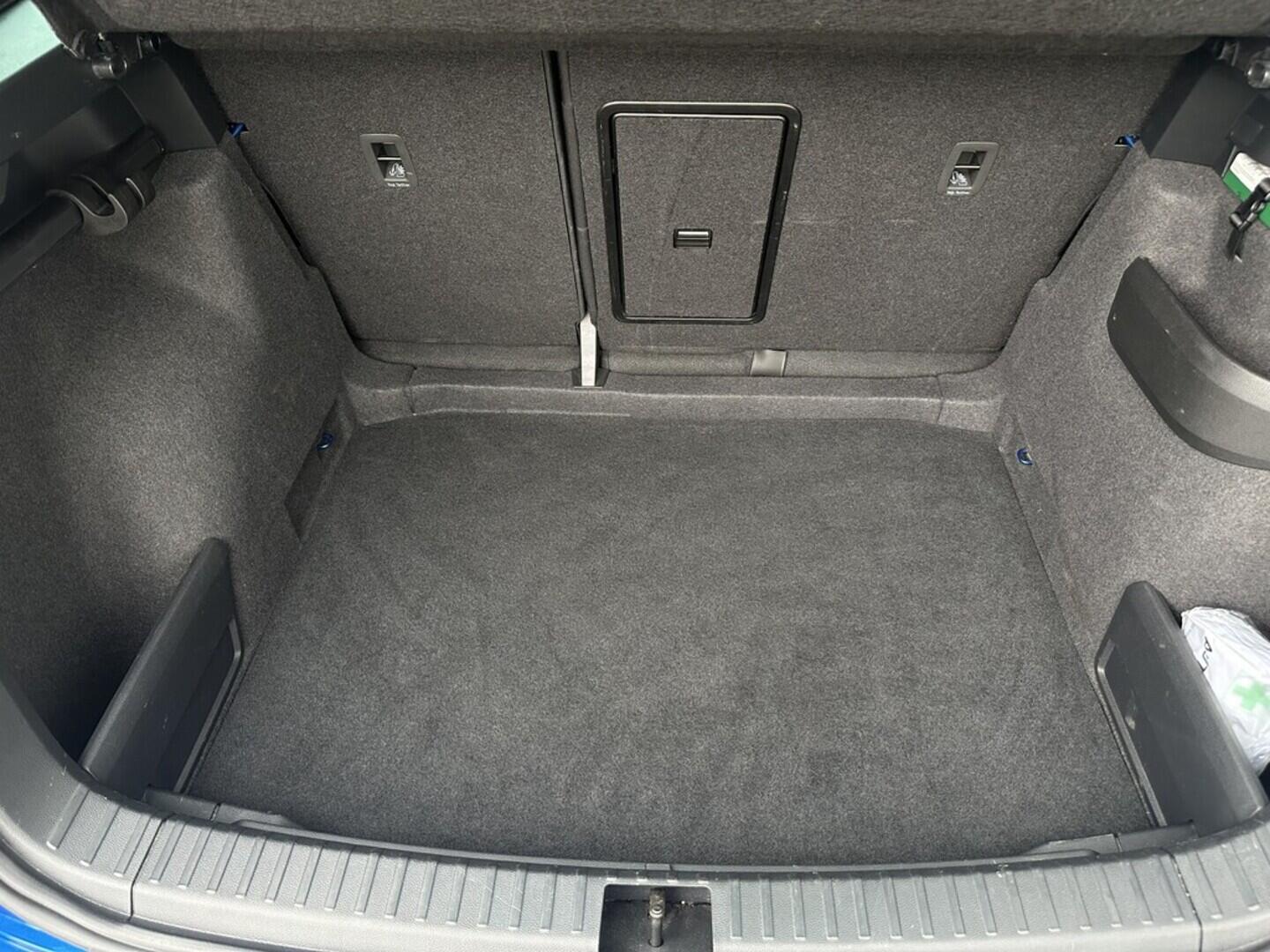 O619V07617_31.webp_KAROQ Selection 1.5 TSI 110 kW automat, DPH