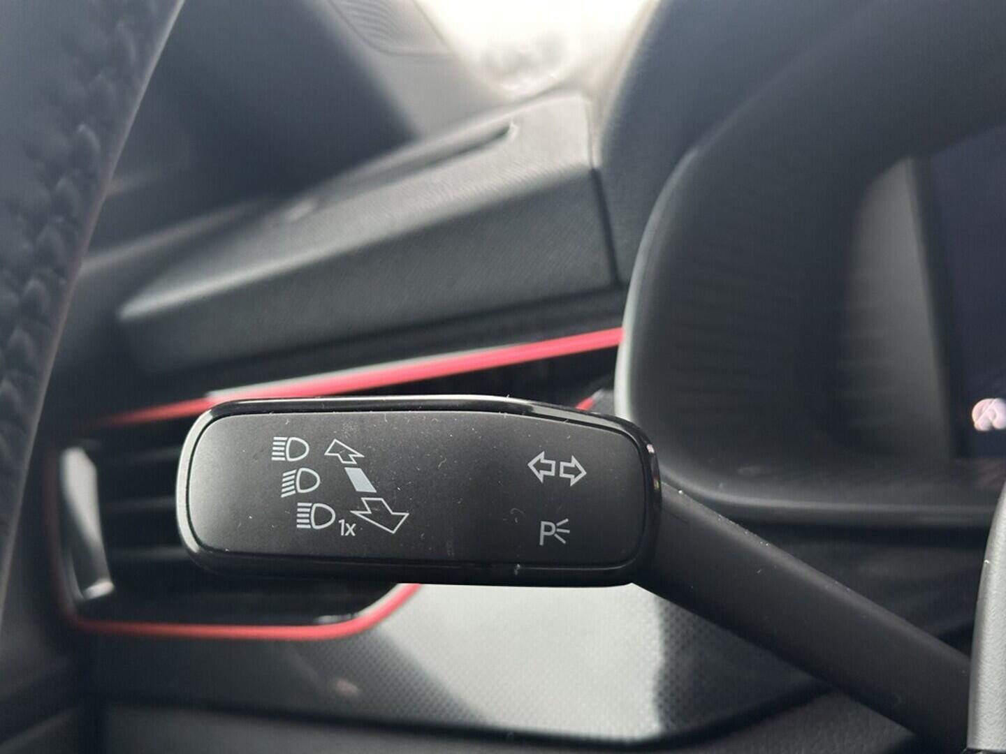 O619V07619_21.webp_KAMIQ Monte Carlo 1.5 TSI 110 kW automat