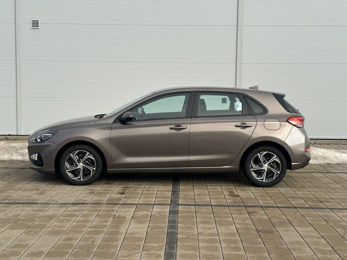 O619V07622_17.webp_I30 Comfort  1.0  88 kW manuál