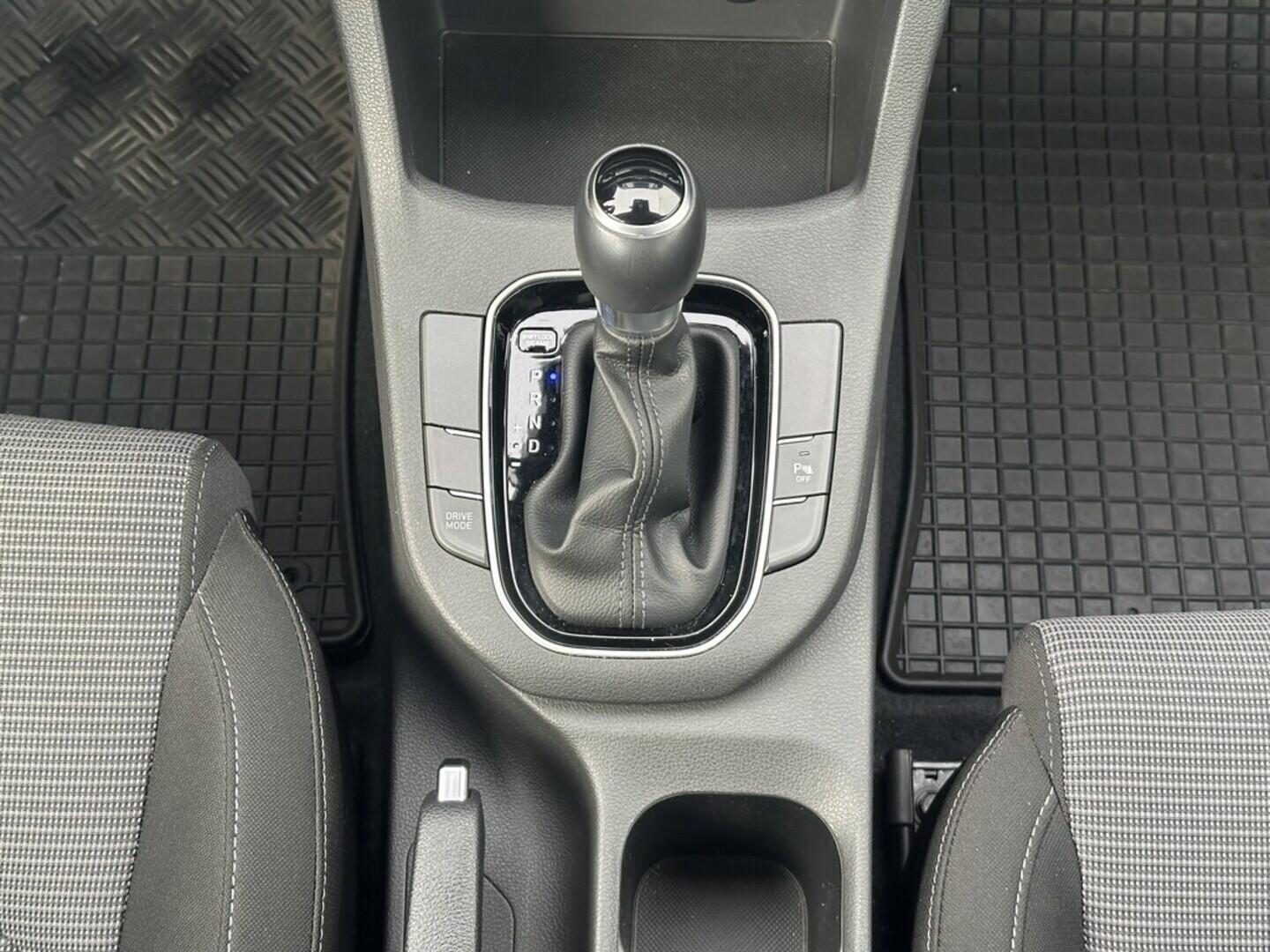 O619V07622_24.webp_I30 Comfort  1.0  88 kW manuál