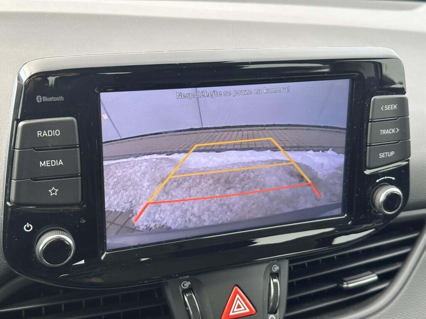 O619V07622_27.webp_I30 Comfort  1.0  88 kW manuál