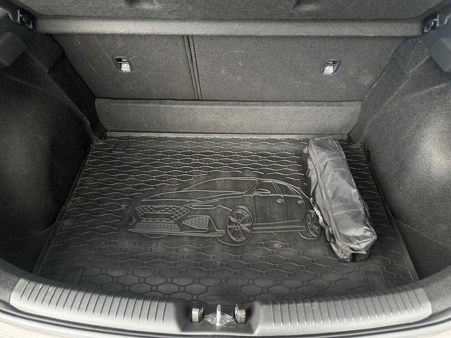 O619V07622_30.webp_I30 Comfort  1.0  88 kW manuál