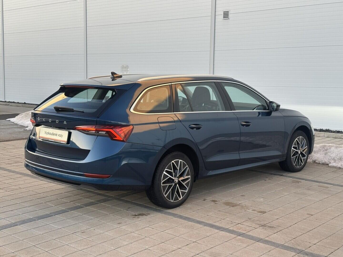 O619V07624_14.webp_OCTAVIA Style Plus 2.0 TDI 85 kW manuál, DPH