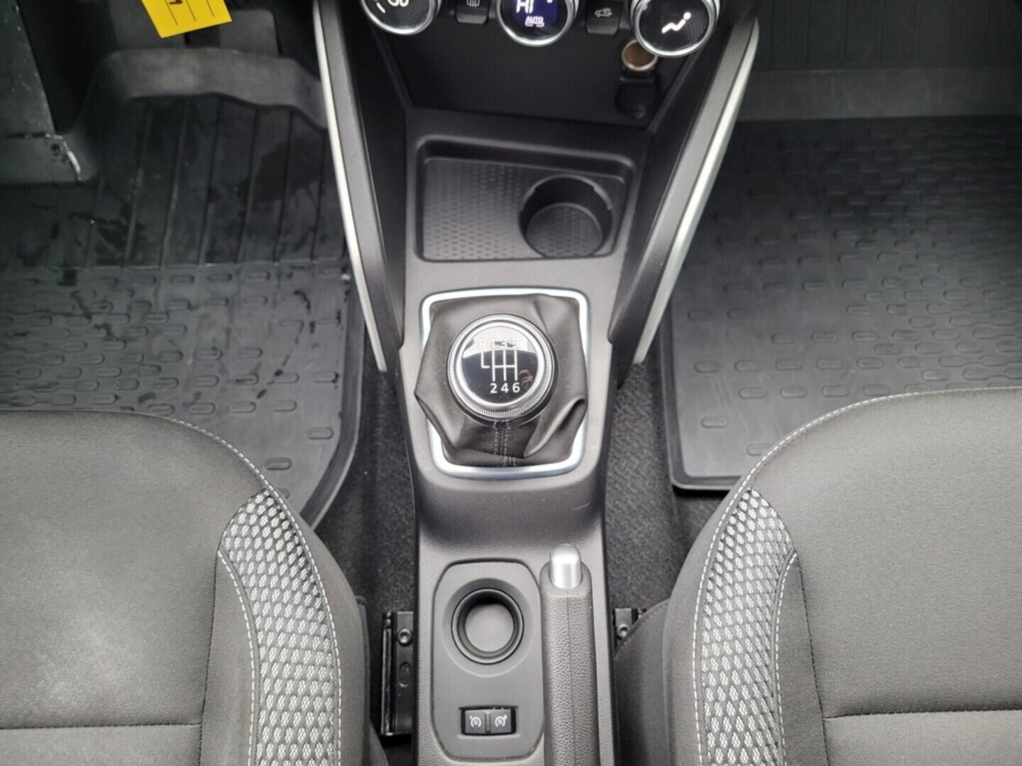 O619V07634_22.webp_DUSTER  1.0 TCe LPG 67 kW manuál