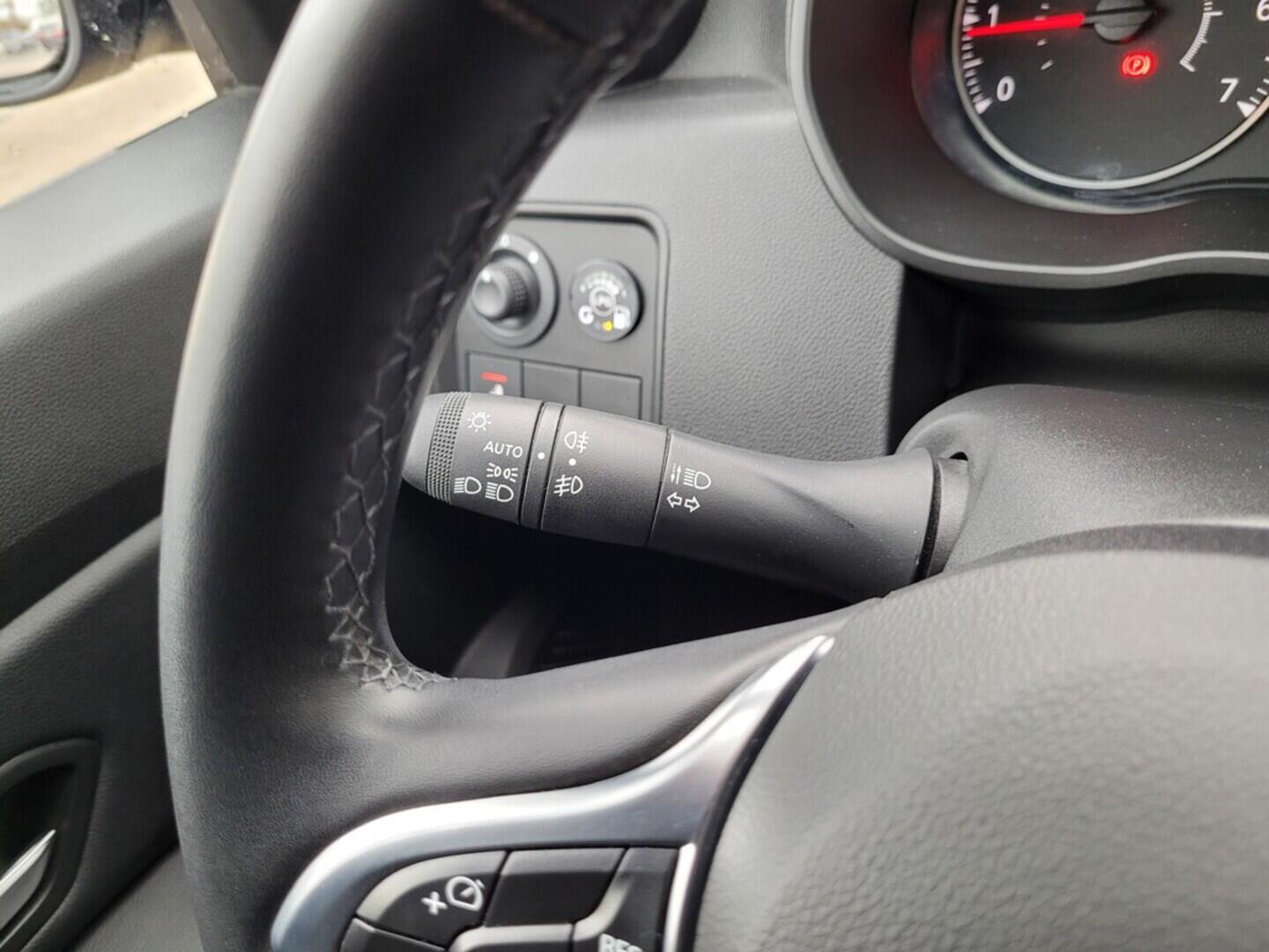 O619V07634_23.webp_DUSTER  1.0 TCe LPG 67 kW manuál