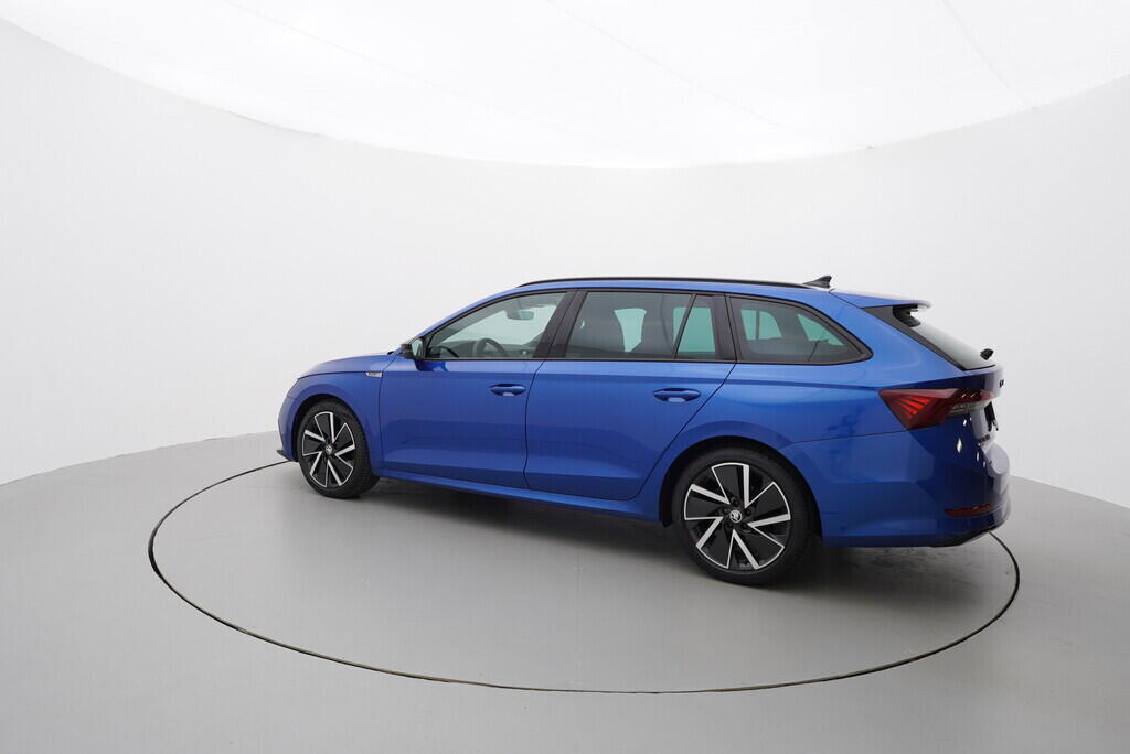 O619V07636_12.webp_OCTAVIA SportLine 2.0 TDI 110 kW automat, DPH