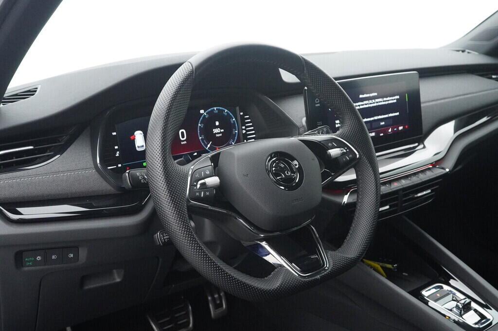 O619V07636_22.webp_OCTAVIA SportLine 2.0 TDI 110 kW automat, DPH