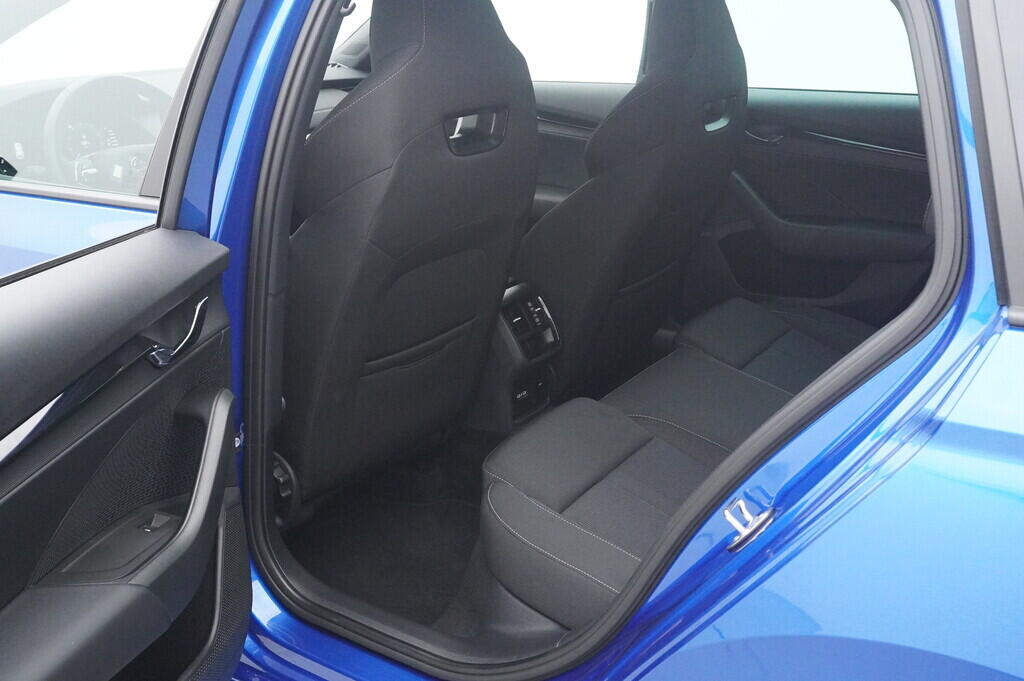 O619V07636_35.webp_OCTAVIA SportLine 2.0 TDI 110 kW automat, DPH